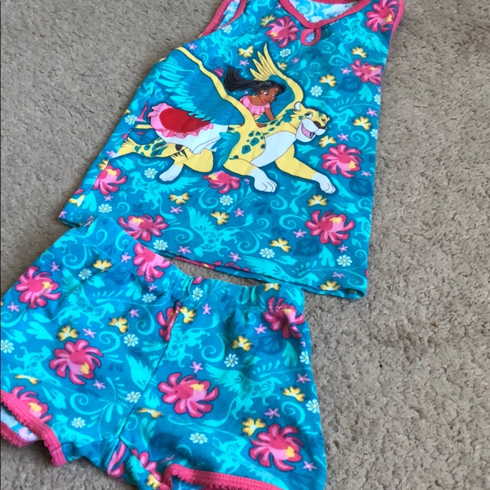 Elena of Avalor short pjs size 5